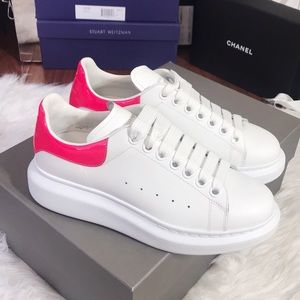 Neon pink alexander mcqueen Clearance